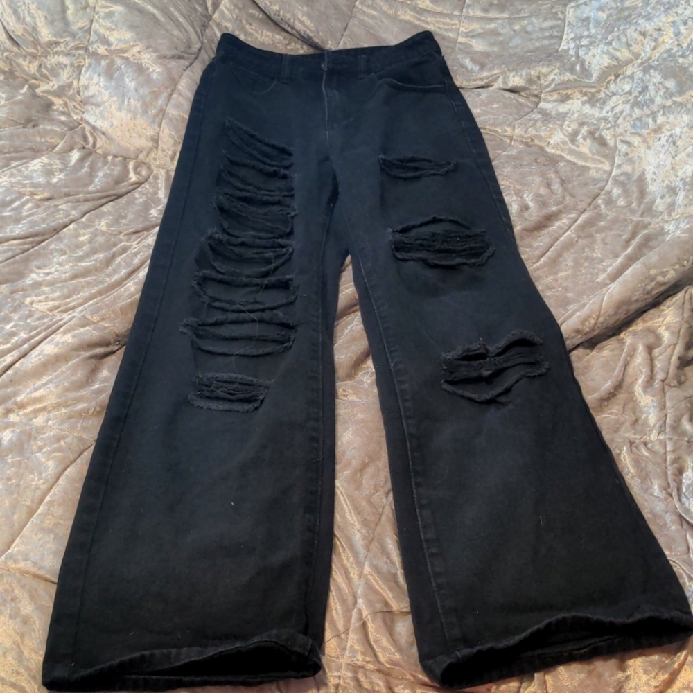 ROMWE Black Distress Ripped Straight-Cut Jeans- Size S